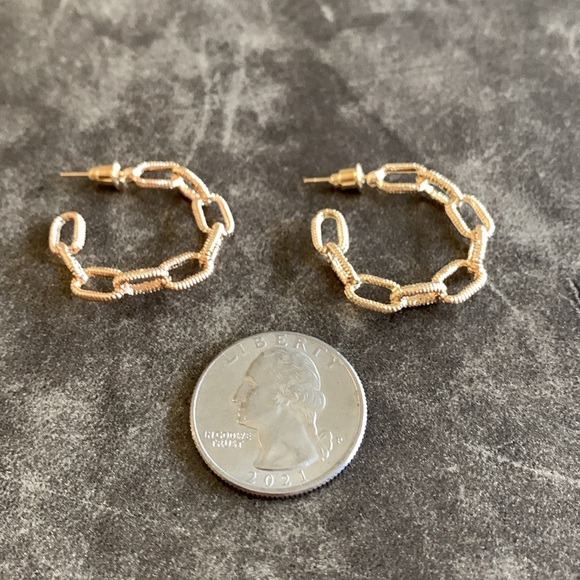 6/$8 NEW Gold Tone Hoop Earrings - Picture 6 of 11